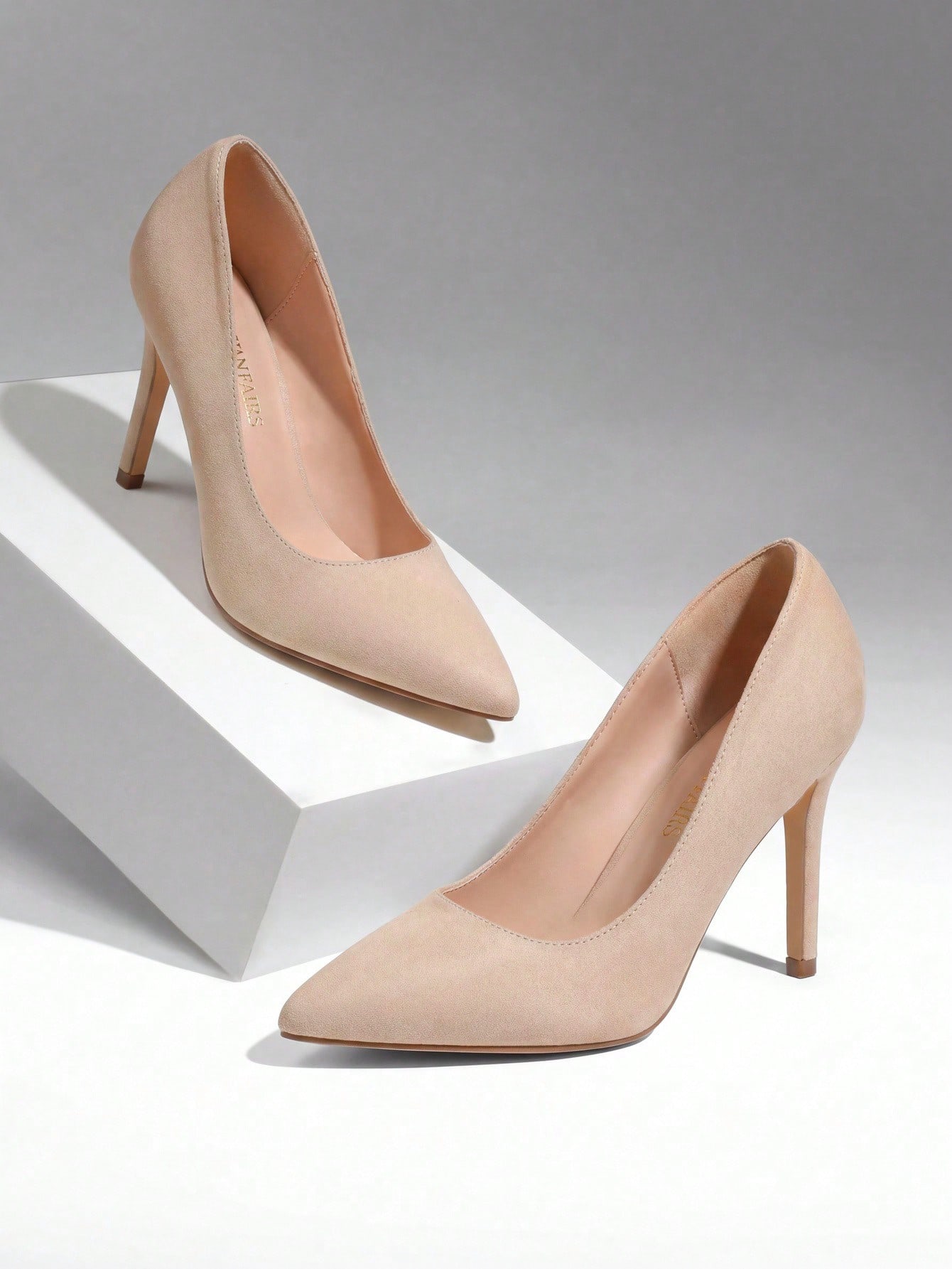 Court Heel Pointed - Sepatu Hak Tinggi Model Stiletto untuk