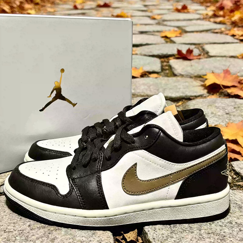 Nike Jordan Air Jordan1 Sepatu - Women'S Shoes Nike Jordan ulasan dan harga