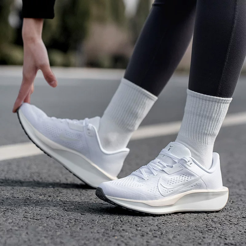 Sepatu Mesh NIKE QEST 6 Wanita - Women'S Shoes Nike Jordan ulasan dan harga