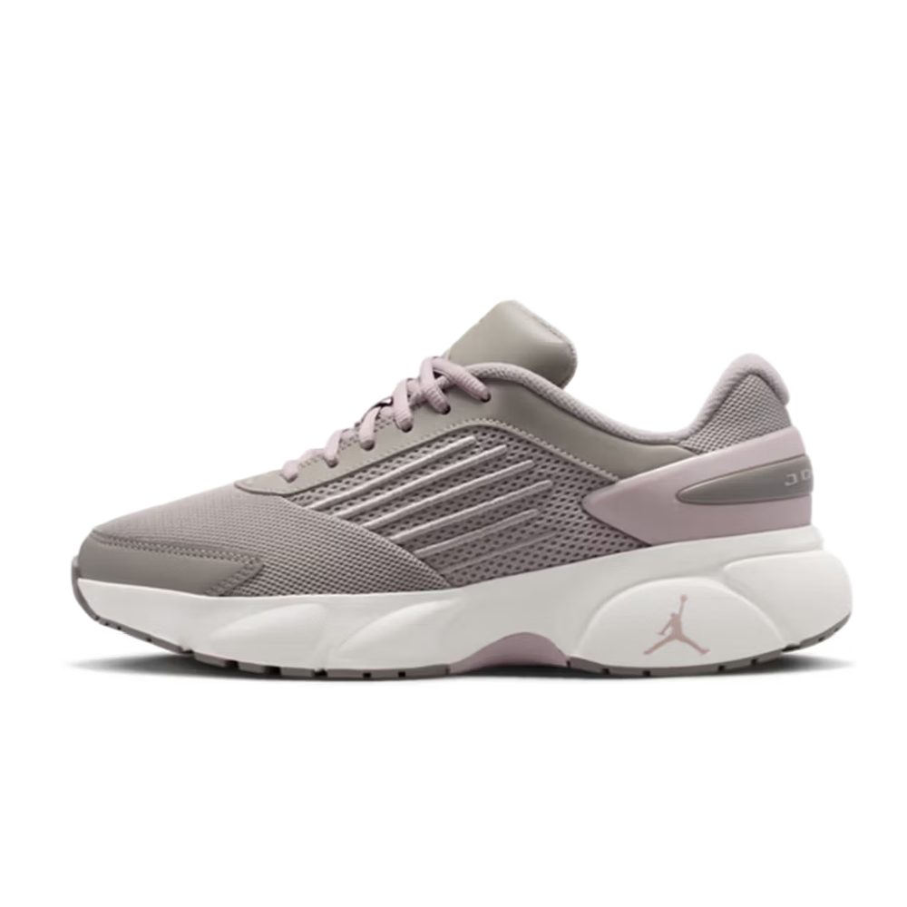 Nike Jordan TRUNNER FLOW: Sepa - Women'S Shoes Nike Jordan ulasan dan harga